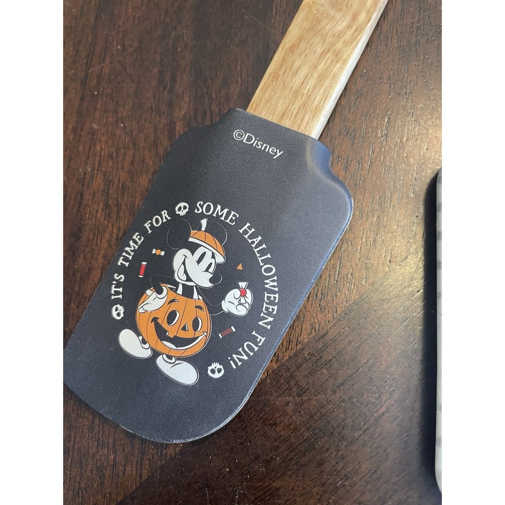 Disney Mickey Minnie Mouse Halloween Kitchen Tools Whisk spatulas NEW - Picture 5 of 5